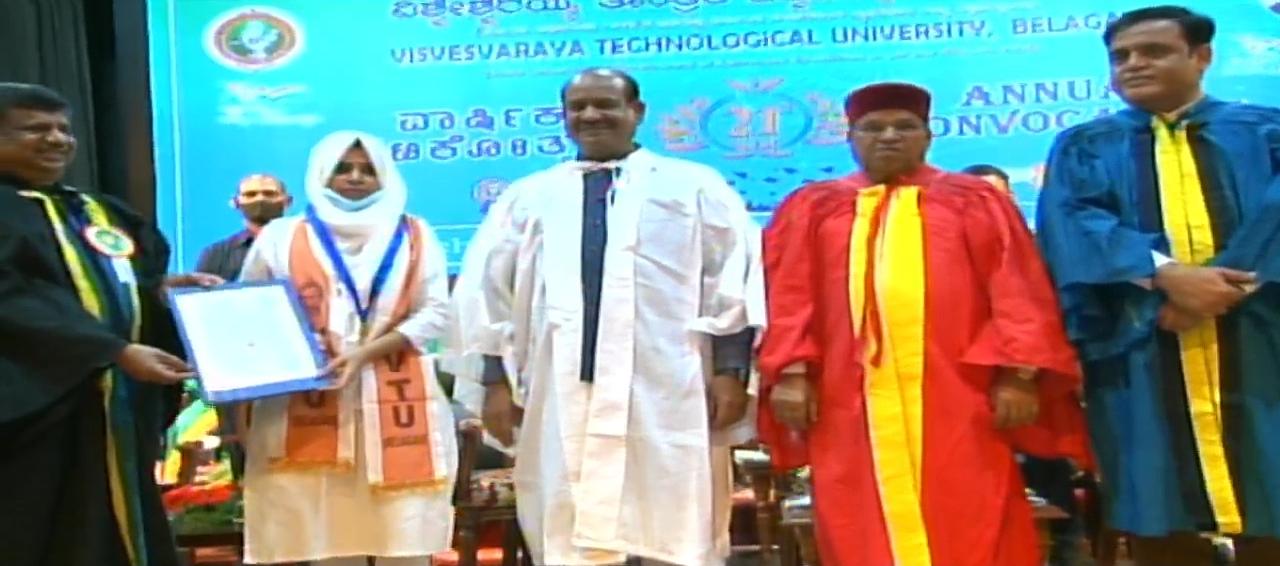 VTU Gold Medalist Yasmeen CE student